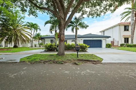 7819 NW 166th Terrace Miami Lakes FL 33016