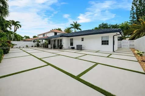 7819 NW 166th Terrace Miami Lakes FL 33016