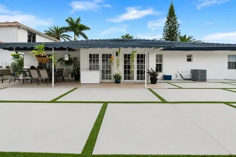 7819 NW 166th Terrace Miami Lakes FL 33016