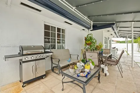 7819 NW 166th Terrace Miami Lakes FL 33016