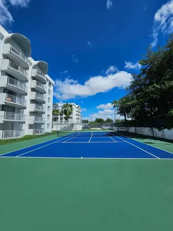 492 NW 165th St Road Miami FL 33169