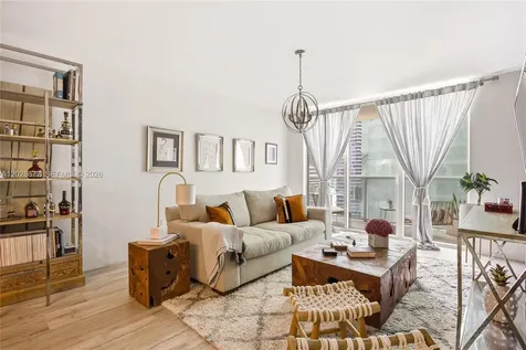 31 SE 5th Street Miami FL 33131