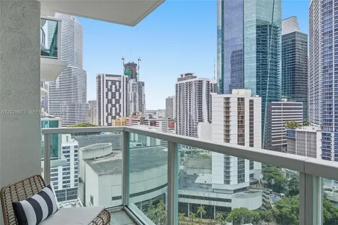 31 SE 5th Street Miami FL 33131