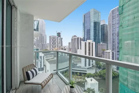 31 SE 5th Street Miami FL 33131