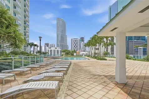 31 SE 5th Street Miami FL 33131