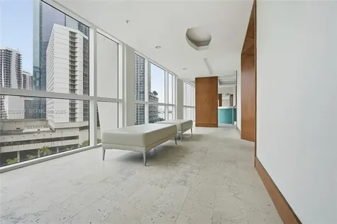 31 SE 5th Street Miami FL 33131