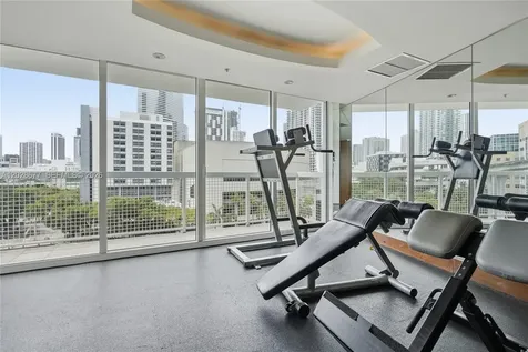 31 SE 5th Street Miami FL 33131