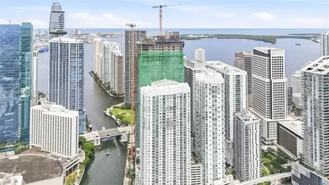 31 SE 5th Street Miami FL 33131