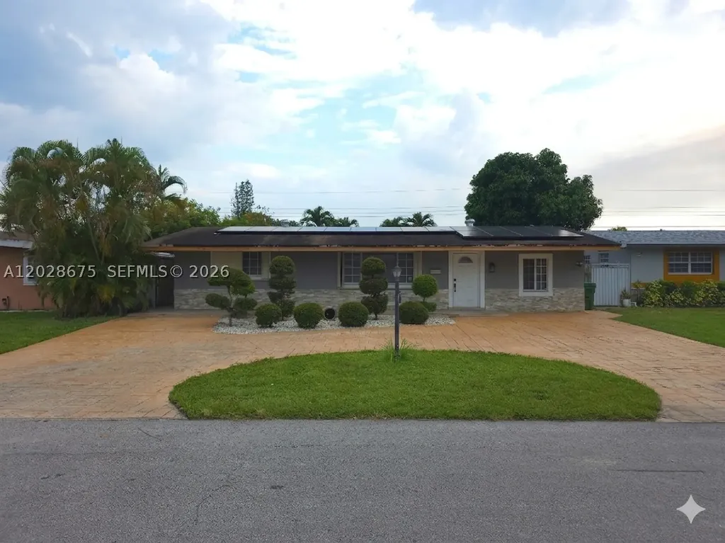 8420 NW 10th Street Pembroke Pines FL 33024