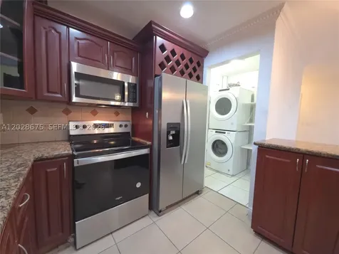 8420 NW 10th Street Pembroke Pines FL 33024