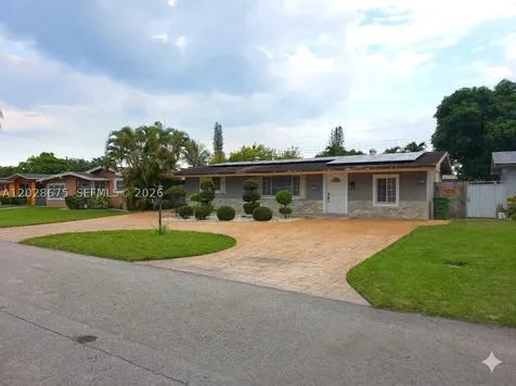 8420 NW 10th Street Pembroke Pines FL 33024