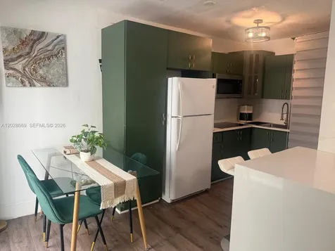7928 Harding Avenue Miami Beach FL 33141