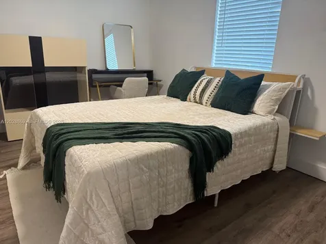 7928 Harding Avenue Miami Beach FL 33141