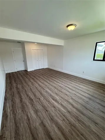 1014 W 66th Street Hialeah FL 33012