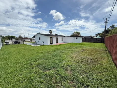 1014 W 66th Street Hialeah FL 33012