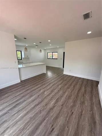 1014 W 66th Street Hialeah FL 33012