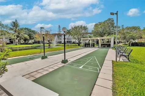 4805 NW 35th Street Lauderdale Lakes FL 33319