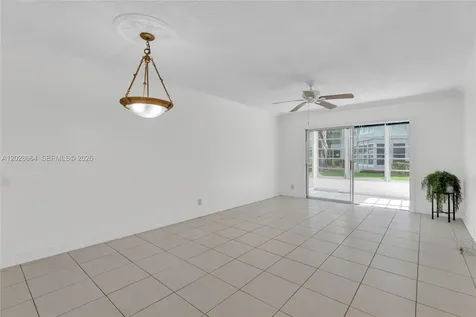 4805 NW 35th Street Lauderdale Lakes FL 33319