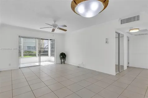 4805 NW 35th Street Lauderdale Lakes FL 33319