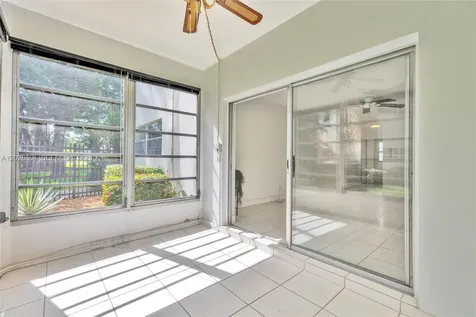 4805 NW 35th Street Lauderdale Lakes FL 33319
