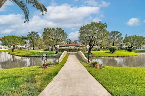 4805 NW 35th Street Lauderdale Lakes FL 33319