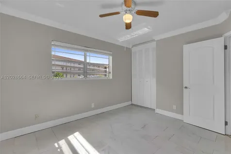 4805 NW 35th Street Lauderdale Lakes FL 33319