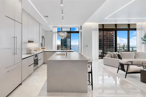 88 SW 7th Street Miami FL 33130