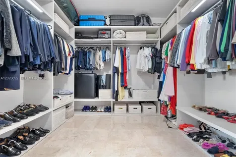 88 SW 7th Street Miami FL 33130