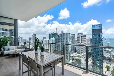 88 SW 7th Street Miami FL 33130
