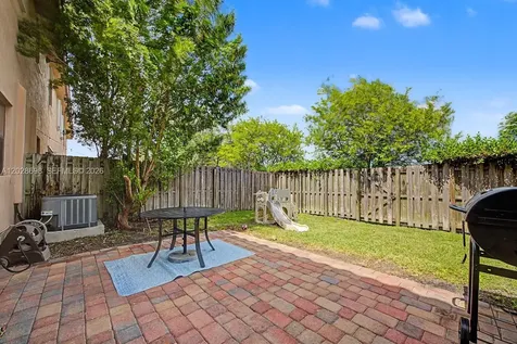 215 SE 37th Place Homestead FL 33033