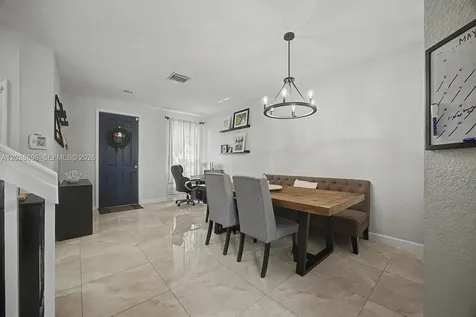 215 SE 37th Place Homestead FL 33033
