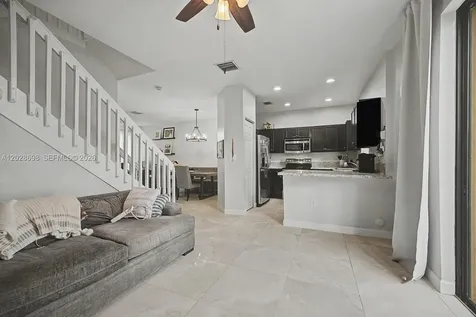 215 SE 37th Place Homestead FL 33033