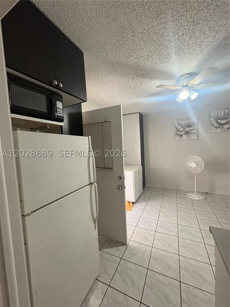2232 W 74th Terrace Hialeah FL 33016