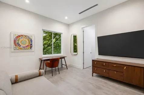 3135 Ohio Street Miami FL 33133