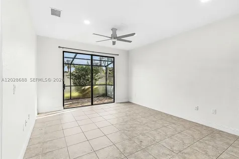 7542 Bristol Circle Naples FL 34120