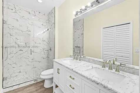 7542 Bristol Circle Naples FL 34120