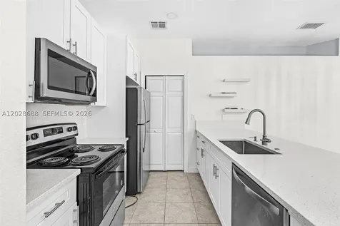 7542 Bristol Circle Naples FL 34120