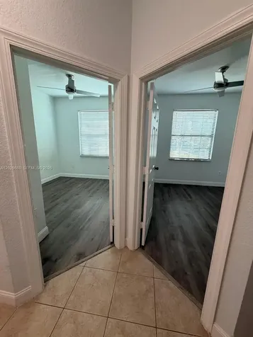 7542 Bristol Circle Naples FL 34120