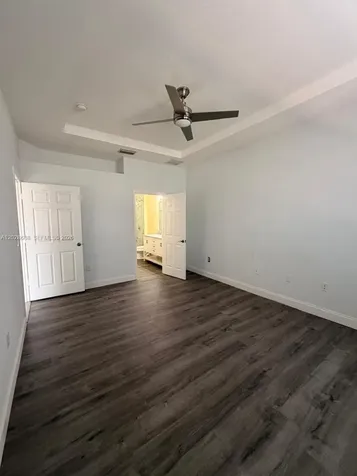 7542 Bristol Naples FL 34120