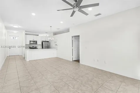 7542 Bristol Circle Naples FL 34120
