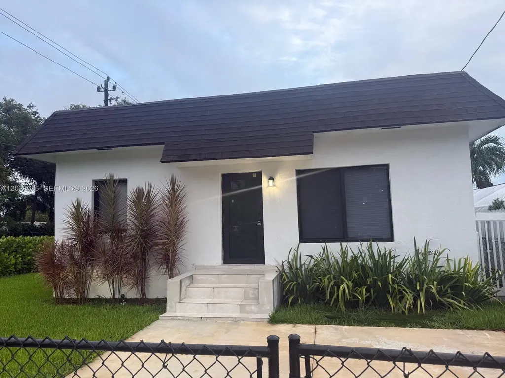 1800 NW 18th Terrace Miami FL 33125