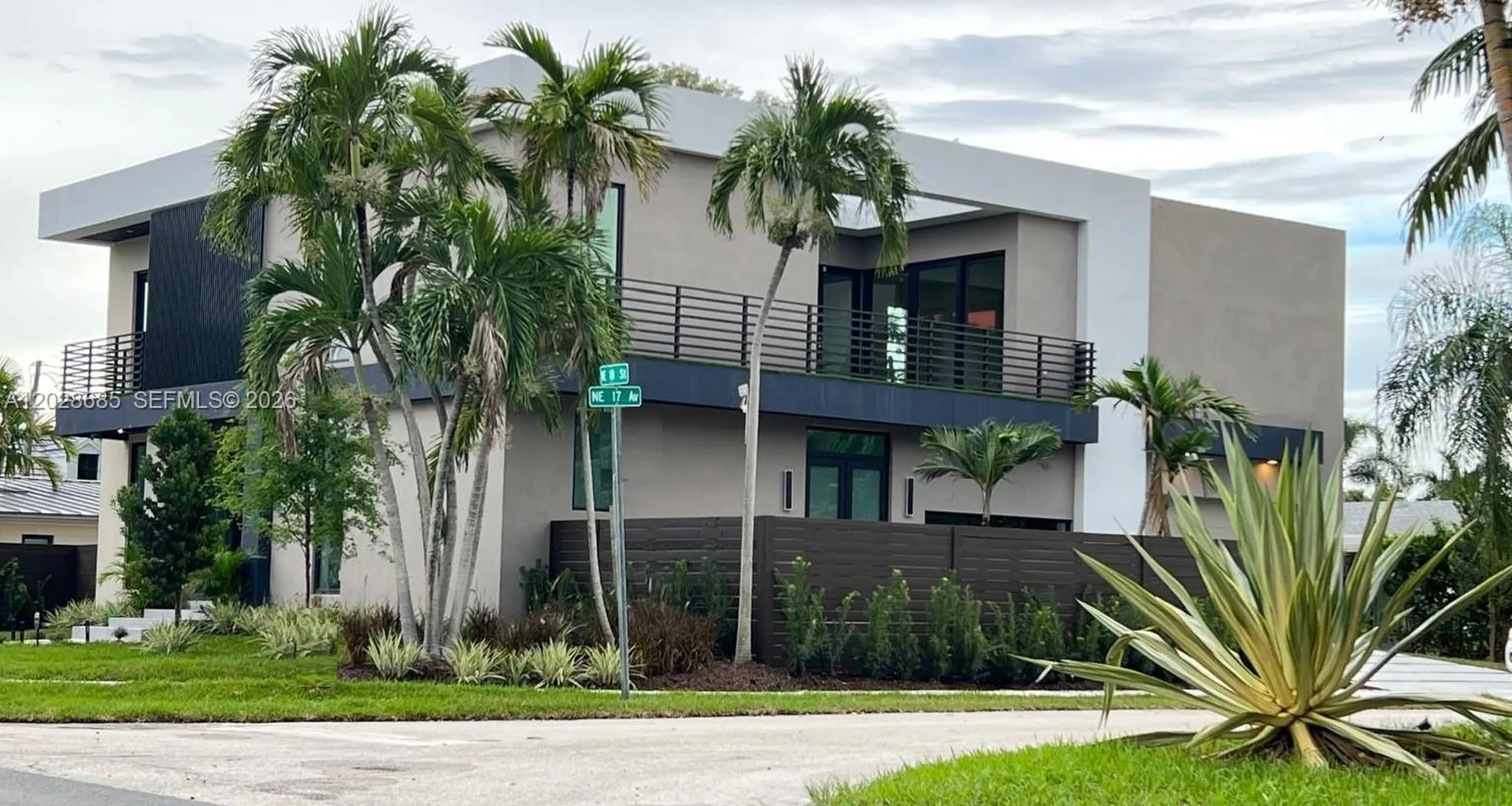 1700 NE 18th Street Fort Lauderdale FL 33305