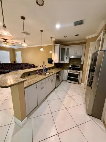 9444 SW 78th Street Miami FL 33173