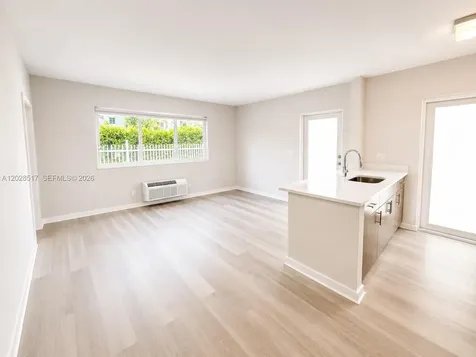 1525 Michigan Avenue Miami Beach FL 33139