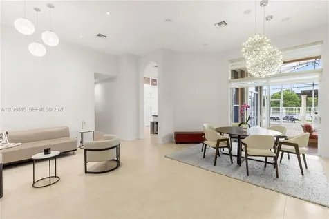 1714 Victoria Pointe Circle Weston FL 33327