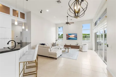 1714 Victoria Pointe Circle Weston FL 33327