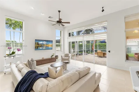 1714 Victoria Pointe Circle Weston FL 33327