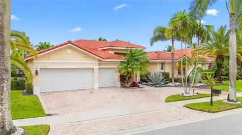 1714 Victoria Pointe Circle Weston FL 33327