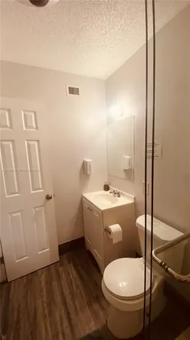 141 Mcarthur Parkway Pembroke Pines FL 33024