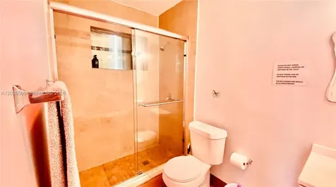 141 Mcarthur Parkway Pembroke Pines FL 33024